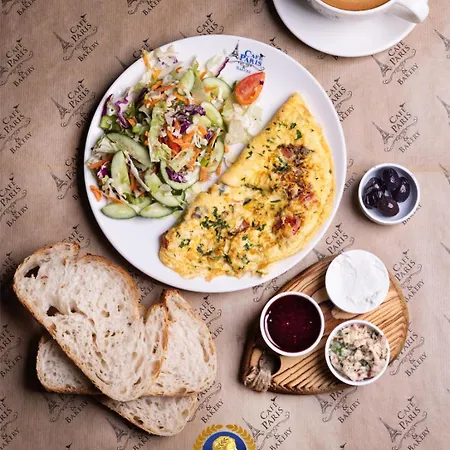 Spartacus In Caesar & Spa, Long * Perivolia tou Trikomou