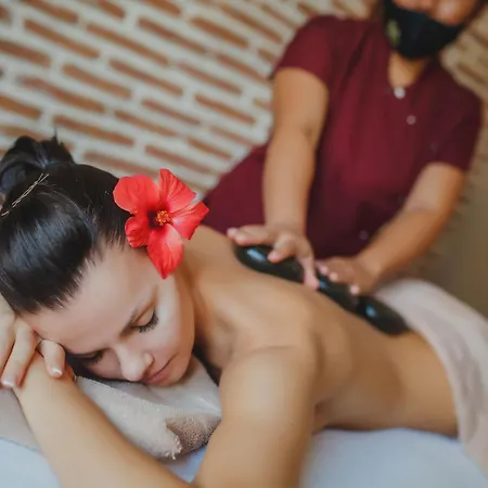 Spartacus In Caesar & Spa, Long Perivolia tou Trikomou