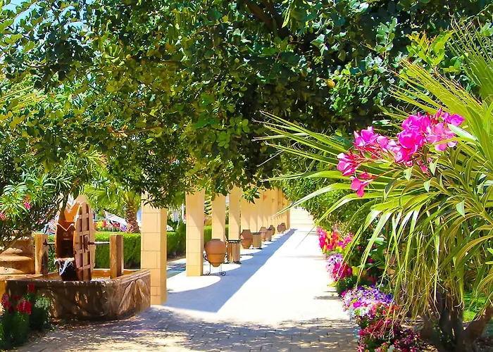 Spartacus In Caesar & Spa, Long *